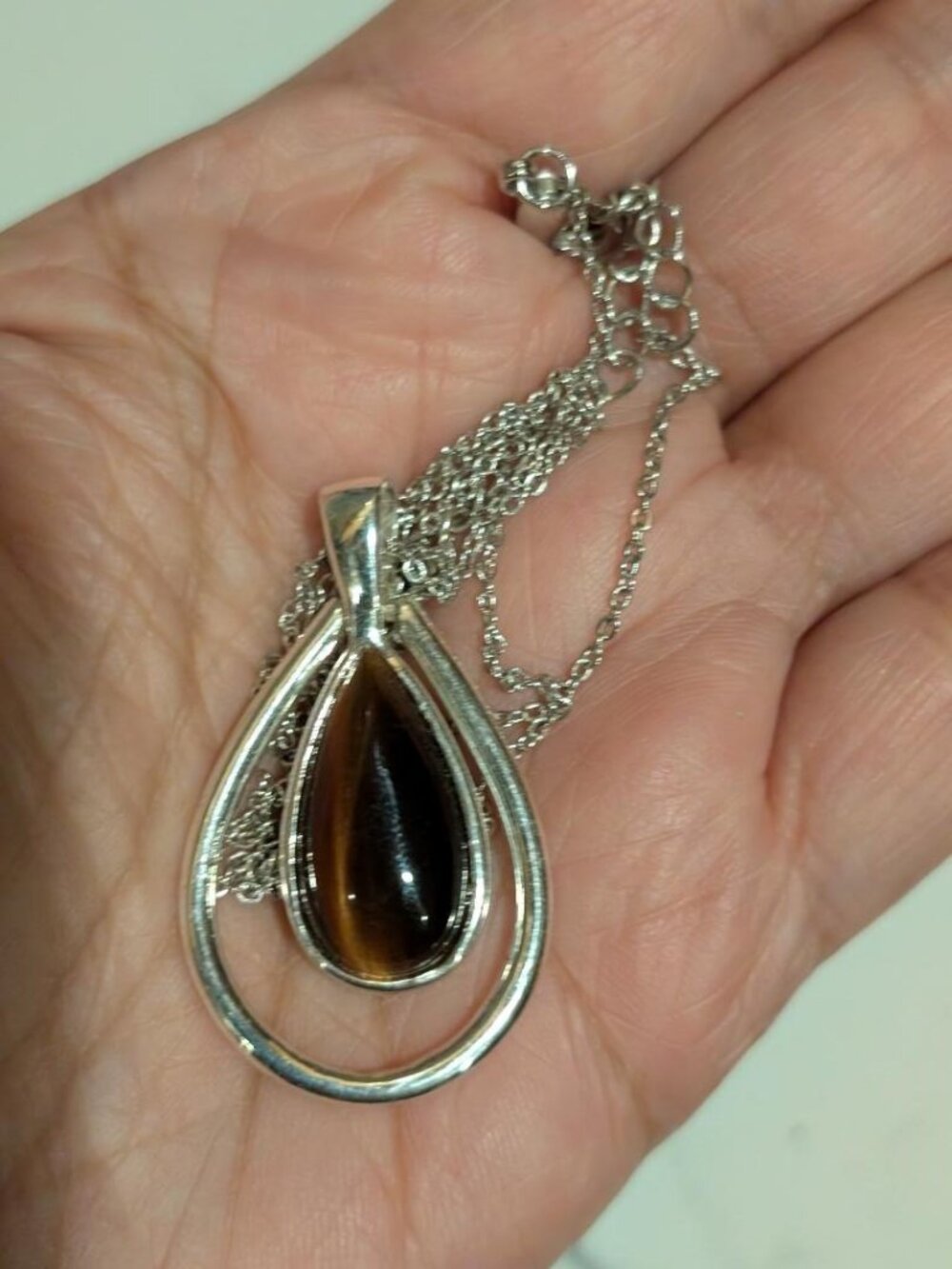 Vintage Silver Tone Large Teardrop-Shaped with Brown Tiger Eye Pendant Necklace
